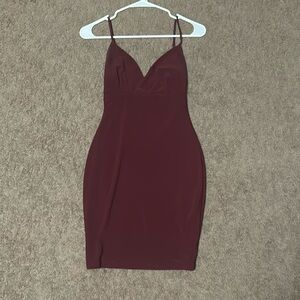 Maroon tight fitting dress/Size Small
